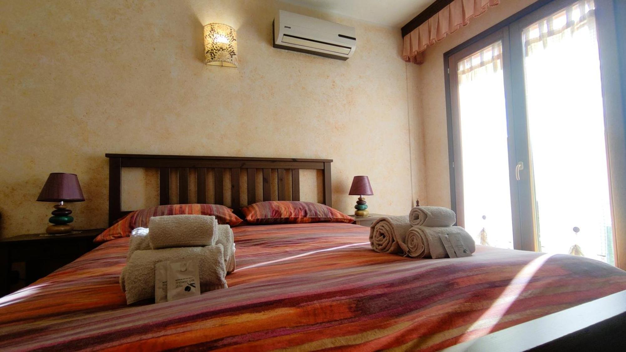 Grotta Delle Fate Bed and Breakfast Ossi Buitenkant foto
